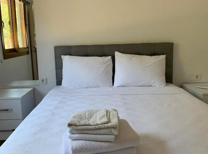 Doga Ciftlik Μαρμαρίς